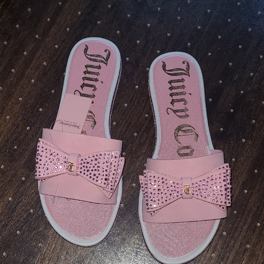 💕HP💕Juicy Couture Pink Rhinestone Bow Sandals - Size 10